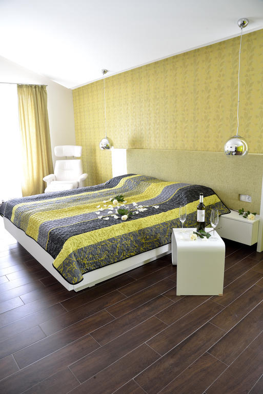 Glicinia Hotel Golden Sands Room photo