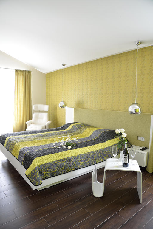 Glicinia Hotel Golden Sands Room photo